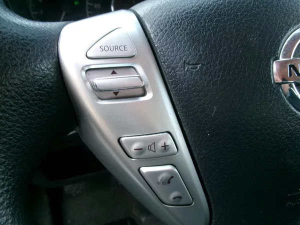 Nissan Note 1.2i AC BT HF ALU TEMP - foto 20