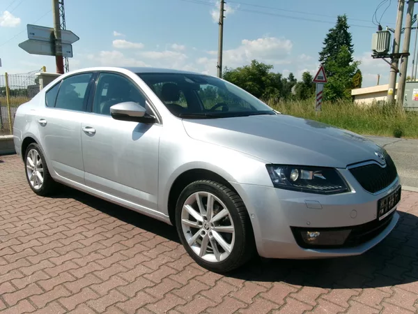 Škoda Octavia 1,4 TSI AC BT NAVI TEMP - foto 11