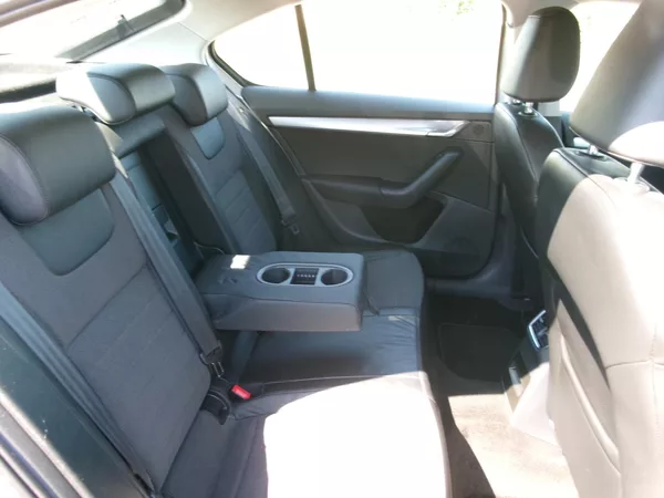 Škoda Octavia 1,4 TSI AC BT NAVI TEMP - foto 14