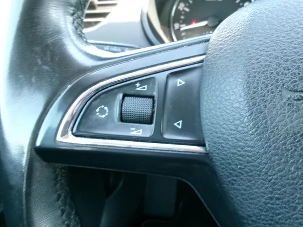 Škoda Octavia 1,4 TSI AC BT NAVI TEMP - foto 18