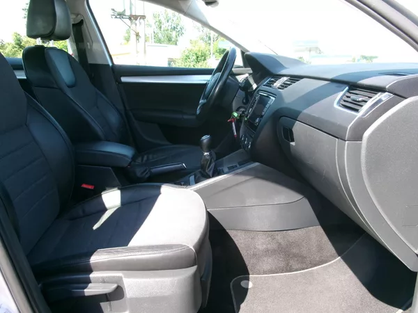Škoda Octavia 1,4 TSI AC BT NAVI TEMP - foto 35
