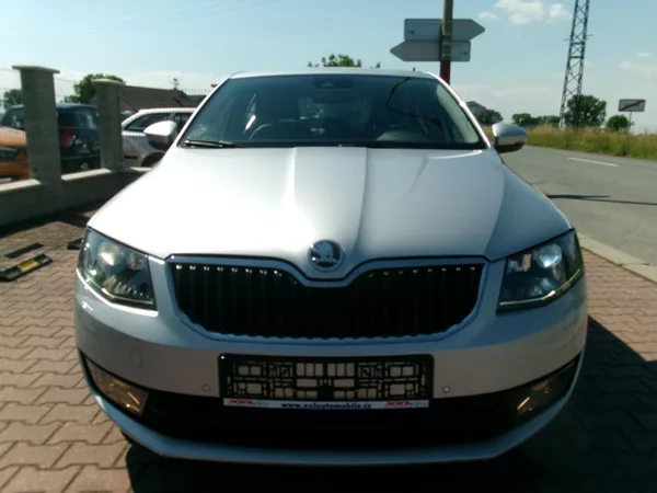 Škoda Octavia 1,4 TSI AC BT NAVI TEMP - foto 4