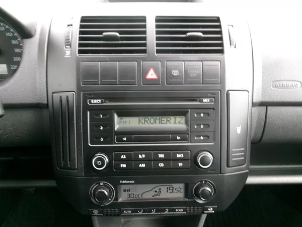 Volkswagen Polo 1,4 16V COMFORT AC ISOFIX - foto 16