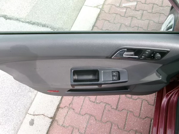 Volkswagen Polo 1,4 16V COMFORT AC ISOFIX - foto 19
