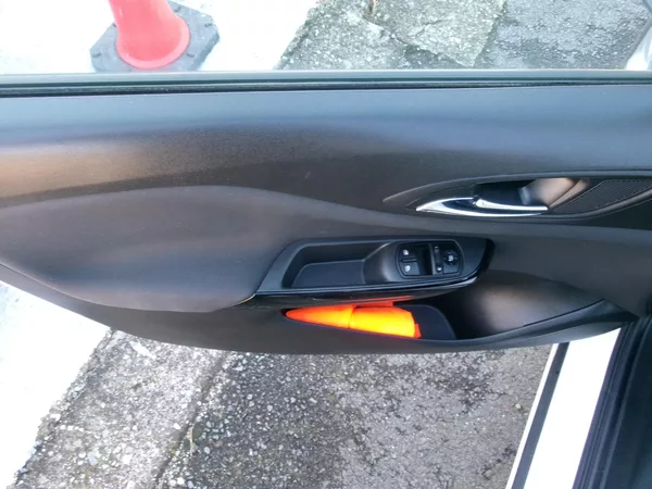 Opel Corsa 1,4T KLIMA TEMP ALU ČR - foto 19