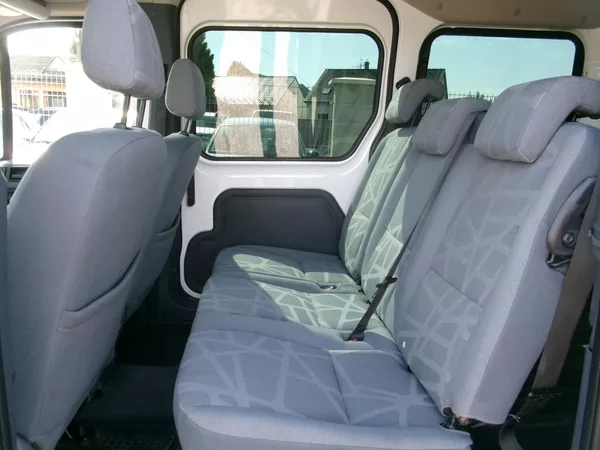 Ford Tourneo Connect 1,8 TDCi KLIMA TAŽNÉ - foto 16