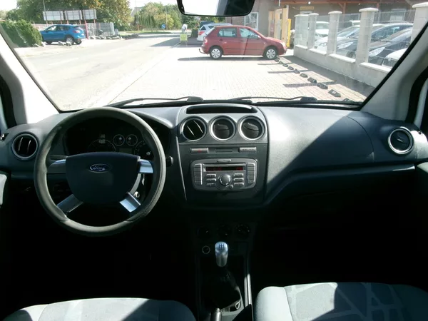 Ford Tourneo Connect 1,8 TDCi KLIMA TAŽNÉ - foto 17