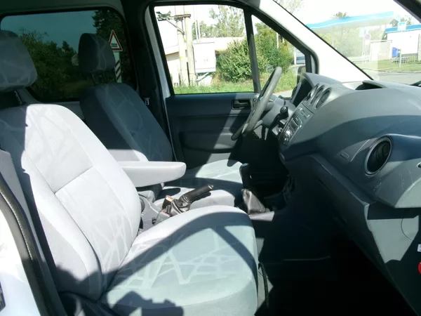 Ford Tourneo Connect 1,8 TDCi KLIMA TAŽNÉ - foto 25