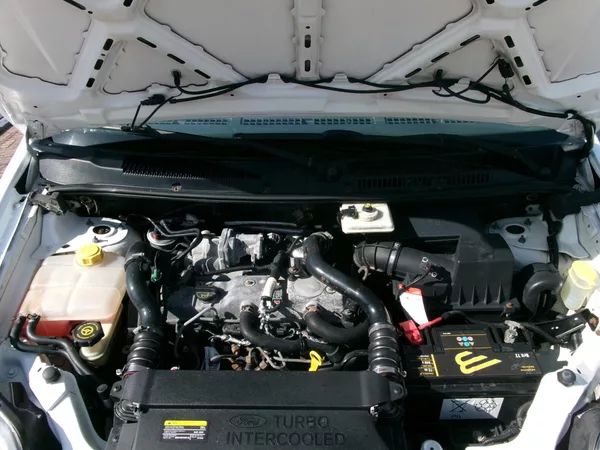 Ford Tourneo Connect 1,8 TDCi KLIMA TAŽNÉ - foto 26