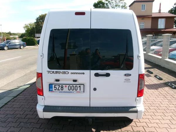 Ford Tourneo Connect 1,8 TDCi KLIMA TAŽNÉ - foto 6