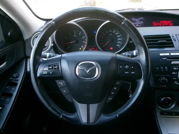 Mazda 3 1,6 16V AUTOKLIMA 90th EDITION - foto 14