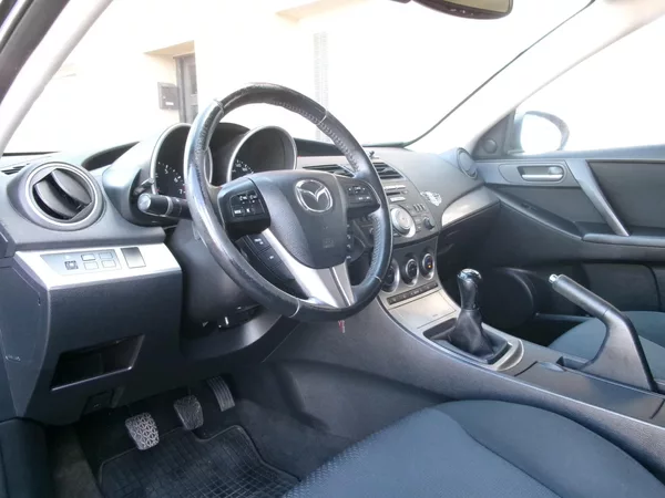Mazda 3 1,6 16V AUTOKLIMA 90th EDITION - foto 25