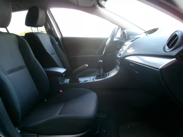 Mazda 3 1,6 16V AUTOKLIMA 90th EDITION - foto 27