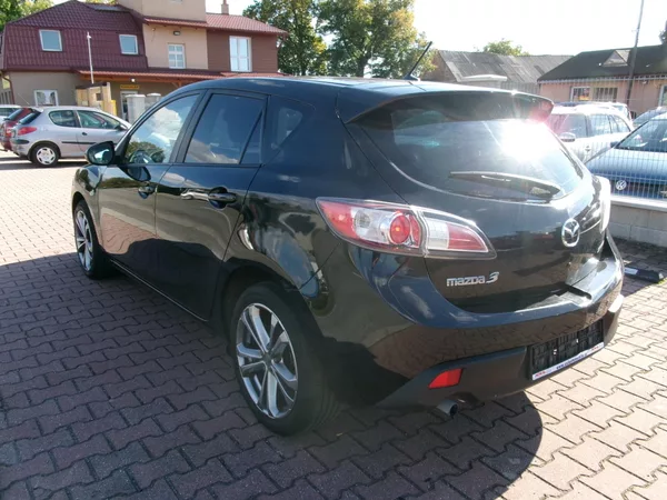 Mazda 3 1,6 16V AUTOKLIMA 90th EDITION - foto 5