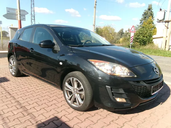 Mazda 3 1,6 16V AUTOKLIMA 90th EDITION - foto 8