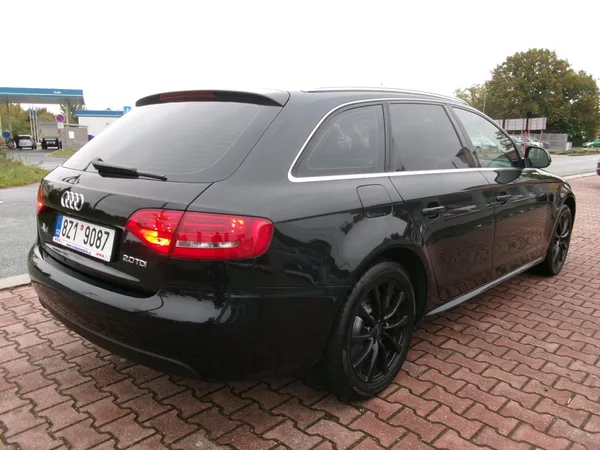 Audi A4 2,0TDI AC TEMP VÝHŘEV ALU - foto 10
