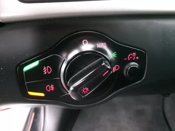 Audi A4 2,0TDI AC TEMP VÝHŘEV ALU - foto 19