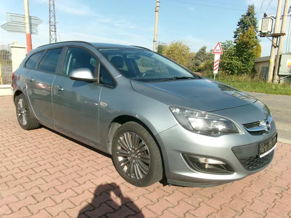 Opel Astra 1,4T KLIMA VÝHŘEV BT TEMP - foto 10