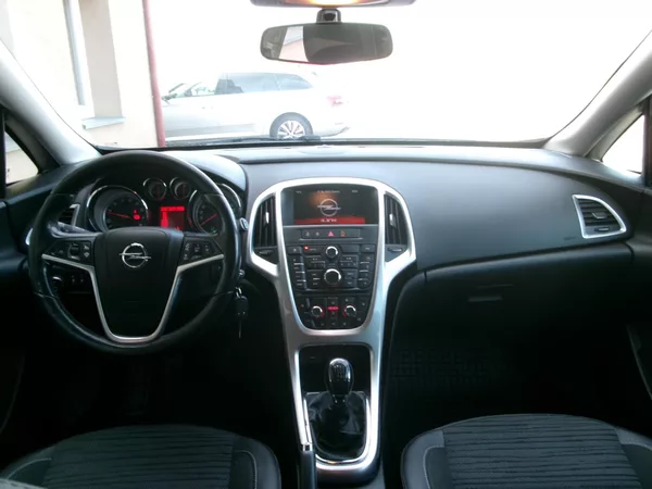 Opel Astra 1,4T KLIMA VÝHŘEV BT TEMP - foto 12