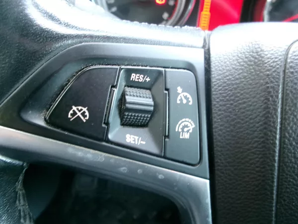 Opel Astra 1,4T KLIMA VÝHŘEV BT TEMP - foto 14
