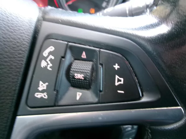 Opel Astra 1,4T KLIMA VÝHŘEV BT TEMP - foto 15