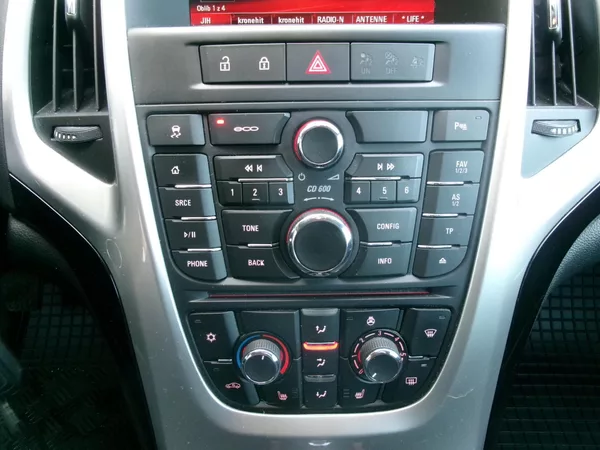 Opel Astra 1,4T KLIMA VÝHŘEV BT TEMP - foto 17