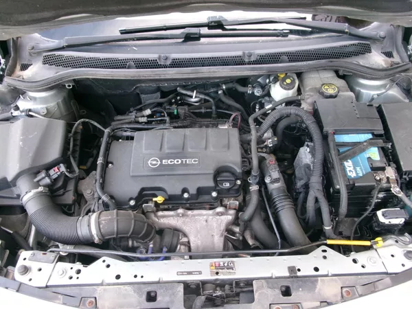 Opel Astra 1,4T KLIMA VÝHŘEV BT TEMP - foto 24