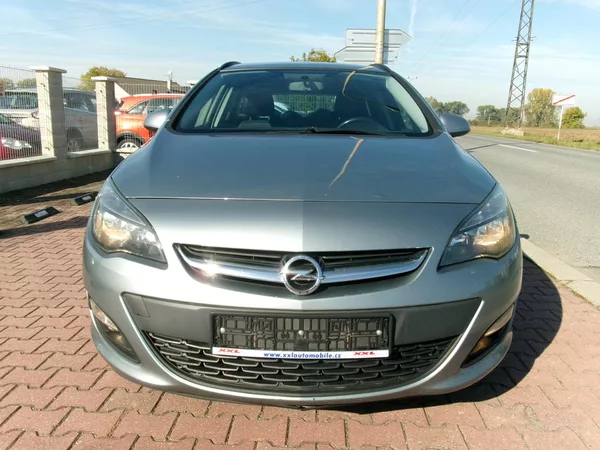 Opel Astra 1,4T KLIMA VÝHŘEV BT TEMP - foto 4