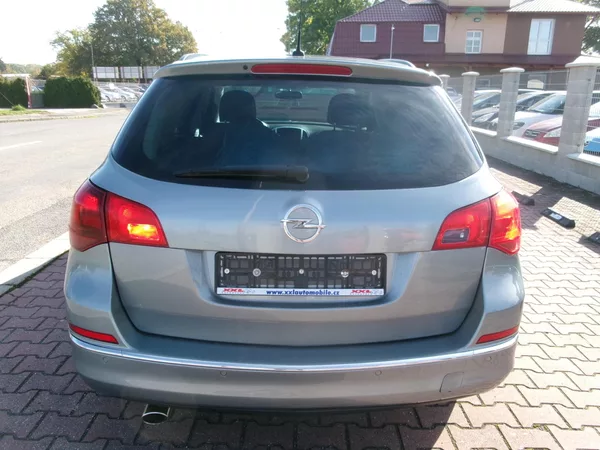 Opel Astra 1,4T KLIMA VÝHŘEV BT TEMP - foto 7
