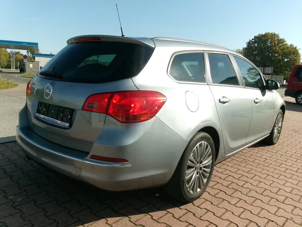 Opel Astra 1,4T KLIMA VÝHŘEV BT TEMP - foto 9