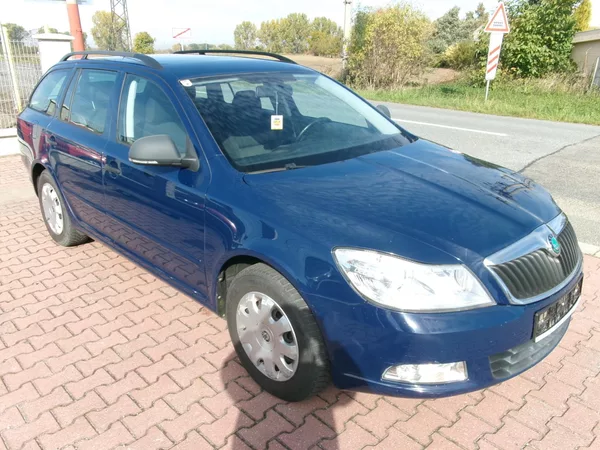 Škoda Octavia 1,2 TSI KLIMA - foto 10