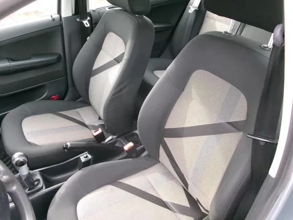 Škoda Fabia 1,4 16V KLIMA 2.MAJ - foto 11
