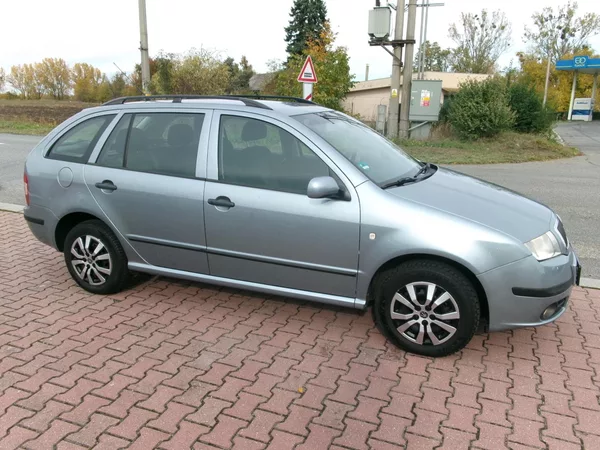 Škoda Fabia 1,4 16V KLIMA 2.MAJ - foto 4