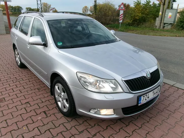 Škoda Octavia 1,4TSI KLIMA TEMP rozvody - foto 4
