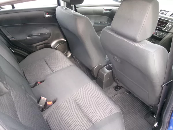 Suzuki Swift 1,3i KLIMA 4x4 VÝHŘEV USB - foto 15