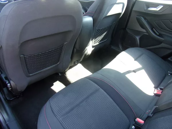 Ford Focus 1,0 EcoBoost ST-Line 1.maj. - foto 11