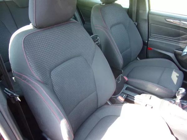 Ford Focus 1,0 EcoBoost ST-Line 1.maj. - foto 15