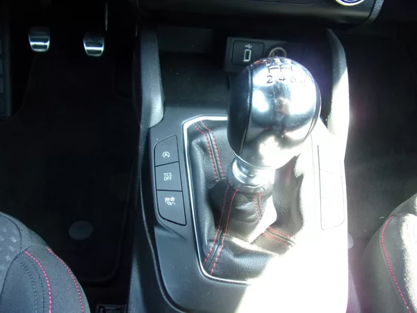 Ford Focus 1,0 EcoBoost ST-Line 1.maj. - foto 19