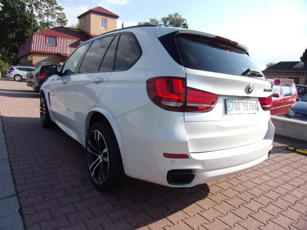 BMW X5 M50D NAVI AUTOKLIMA - foto 9