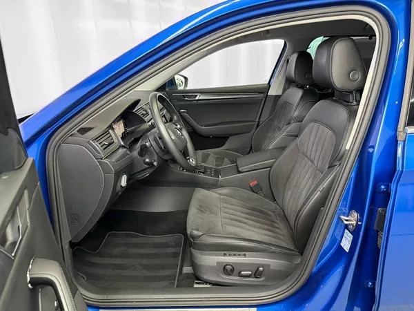 Škoda Superb 2.0 TDI DSG STYLE PLUS, DCC, A - foto 10