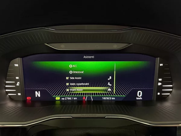 Škoda Superb 2.0 TDI DSG STYLE PLUS, DCC, A - foto 22