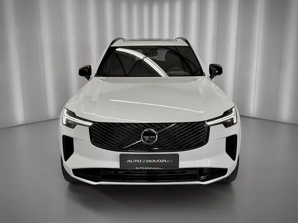 Volvo XC90 B5 AWD PLUS DARK PREMIUM, PANO - foto 2