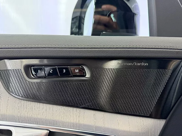 Volvo XC90 B5 AWD PLUS DARK PREMIUM, PANO - foto 27