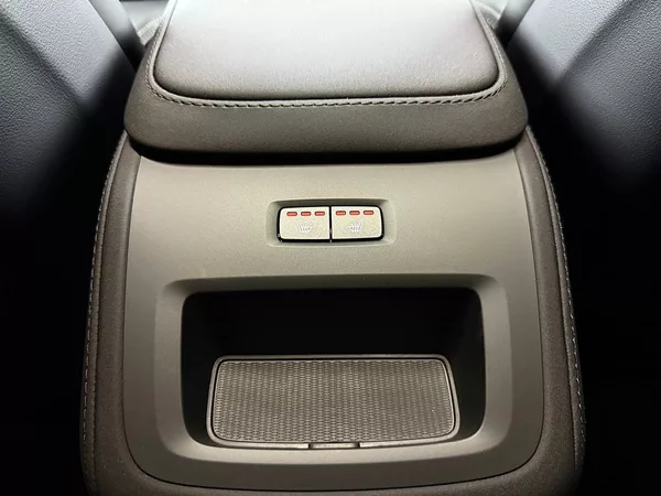 Volvo XC90 B5 AWD PLUS DARK PREMIUM, PANO - foto 29