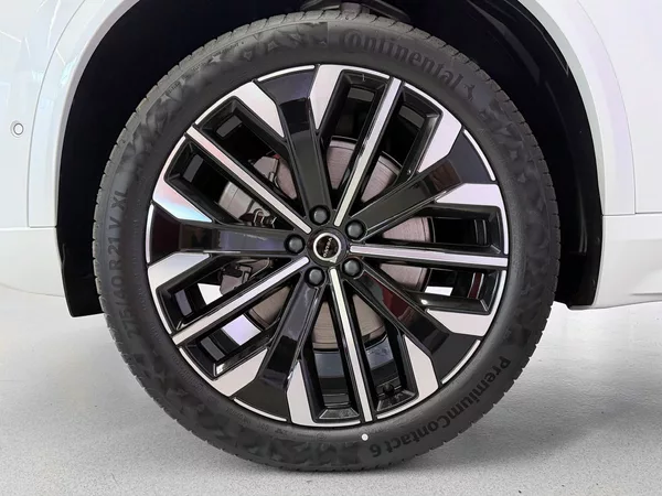 Volvo XC90 B5 AWD PLUS DARK PREMIUM, PANO - foto 8