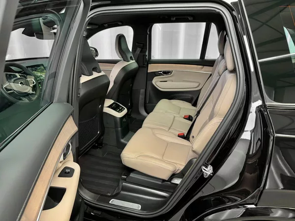 Volvo XC90 T8 AWD DARK PLUS, CHARCOAL, VZ - foto 11
