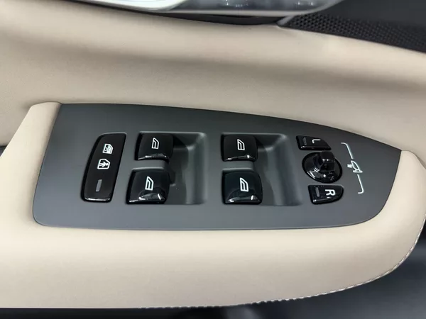 Volvo XC90 T8 AWD DARK PLUS, CHARCOAL, VZ - foto 27