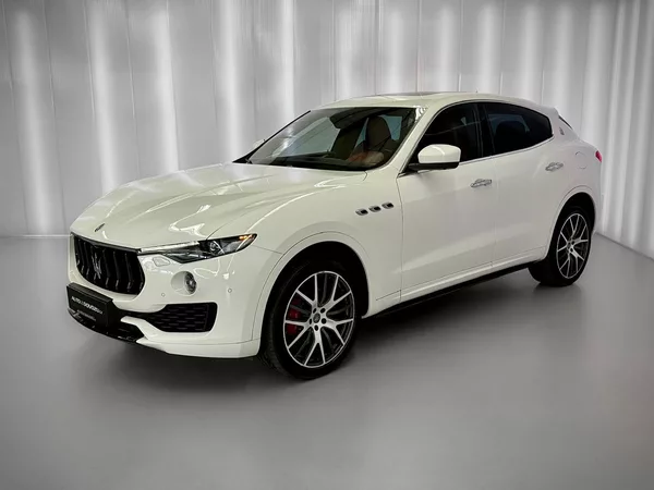 Maserati Levante V6 Q4 DIESEL, PANORAMA, VZDUCH