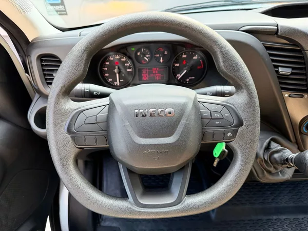 Iveco Daily 2.3 JTD L2H2, KLIMATIZACE, TEM - foto 10