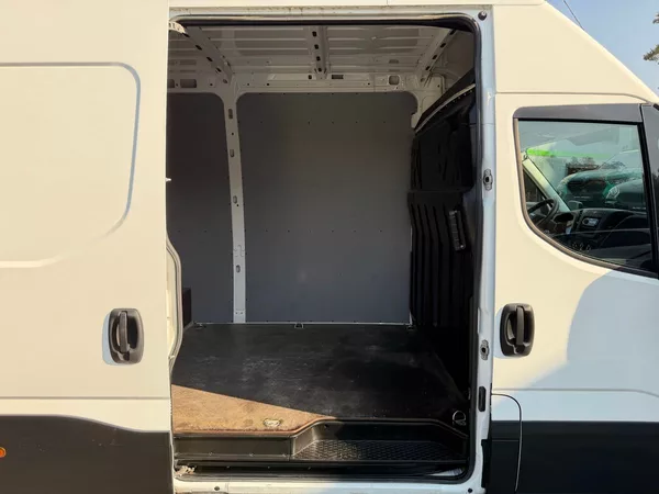 Iveco Daily 2.3 JTD L2H2, KLIMATIZACE, TEM - foto 12